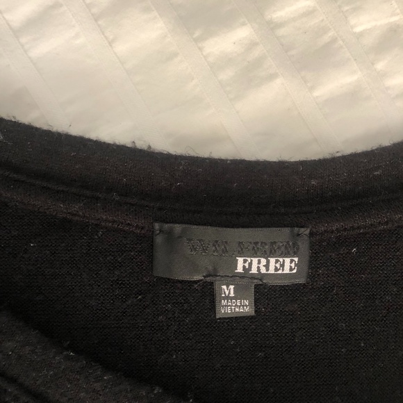 Wilfred Free Black T-shirt - Picture 2 of 2